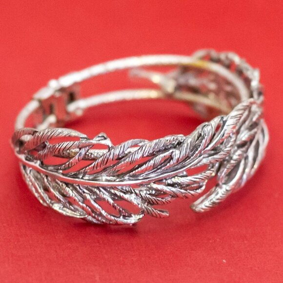 7 inch, Vintage Edwardian Floral Abstract Hinged Bangle - F37 - Picture 2 of 3